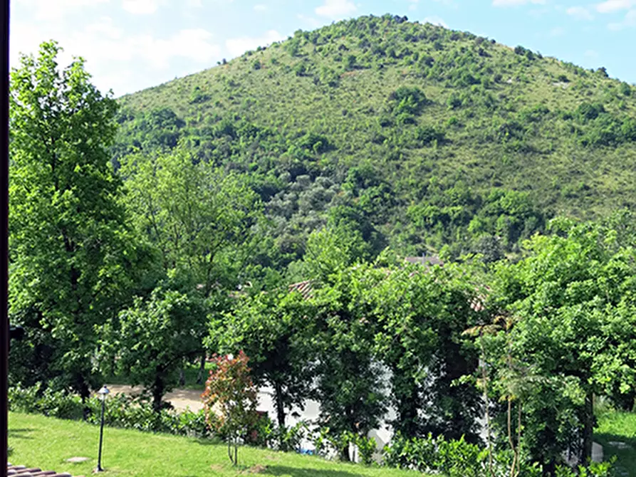 Immagine 27 di Villa in vendita  in SS637 a Fondi