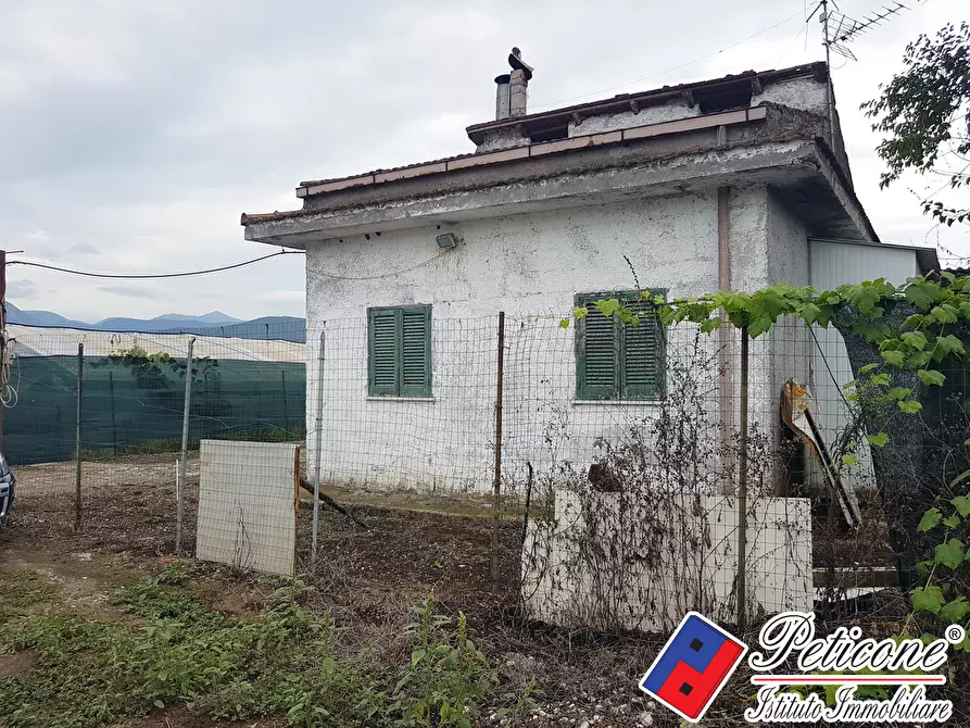 Immagine 1 di Villa in vendita  in via Capocroce a Fondi