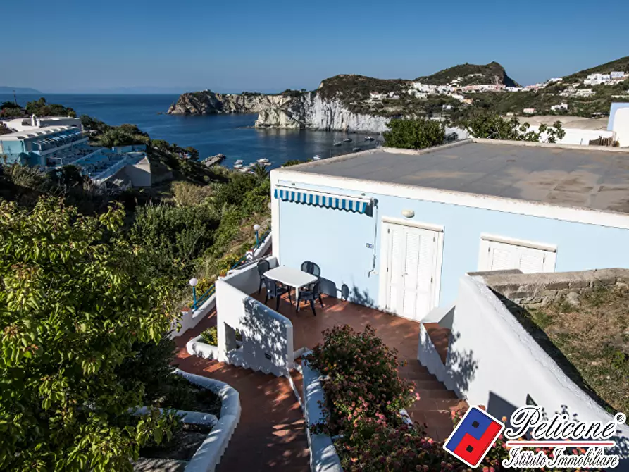 Immagine 13 di Villa in vendita  in Cala Feola a Ponza