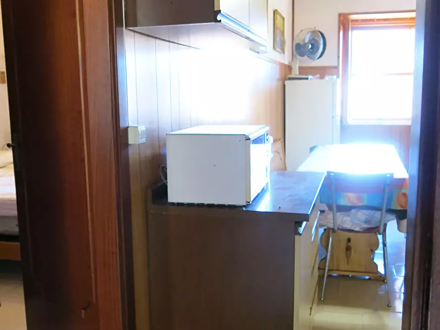 Immagine 11 di Appartamento in vendita  in Via Impero Romano a Lenola