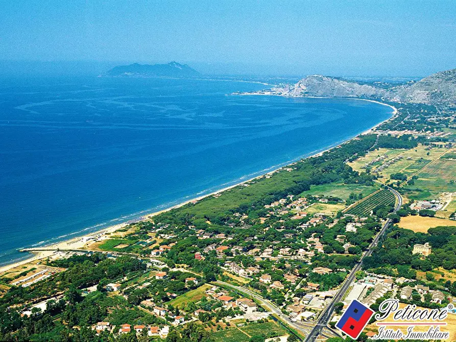 Immagine 13 di Terreno agricolo in vendita  in Via Strada Consortile a Fondi