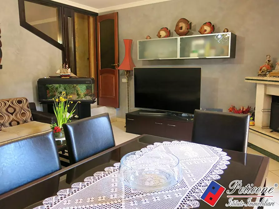 Immagine 6 di Villa in vendita  in Via ripa a Fondi