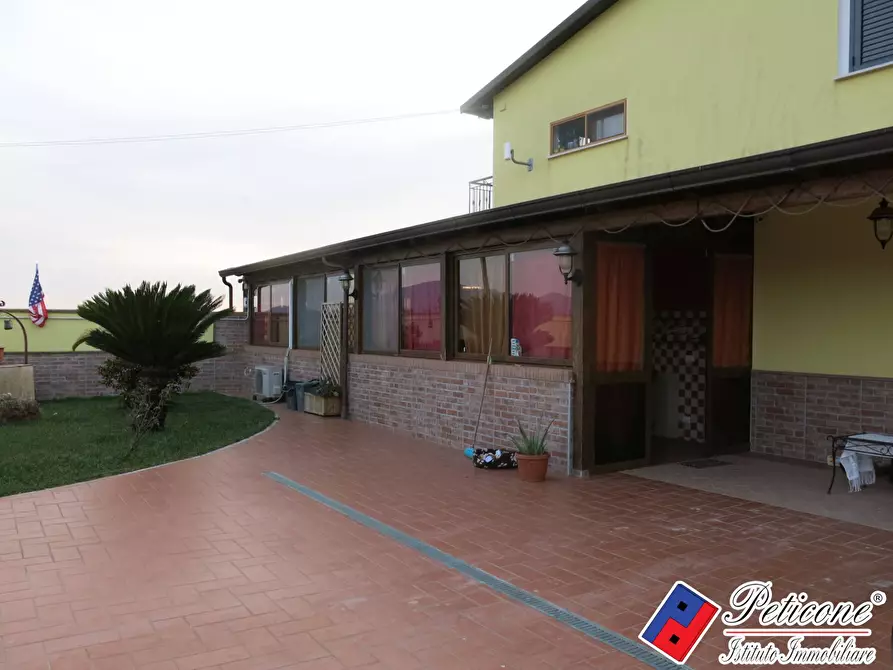 Immagine 2 di Villa in vendita  in Via Portaturo a Fondi