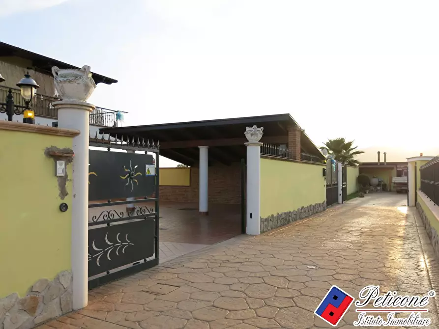 Immagine 30 di Villa in vendita  in Via Portaturo a Fondi