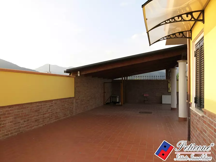 Immagine 27 di Villa in vendita  in Via Portaturo a Fondi