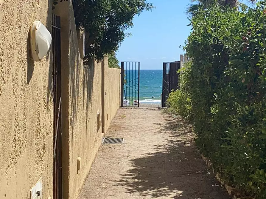 Immagine 22 di Villa in affitto  in Via Flacca a Fondi