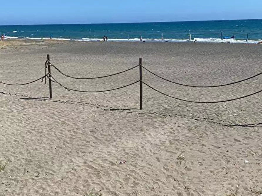 Immagine 23 di Villa in affitto  in Via Flacca a Fondi