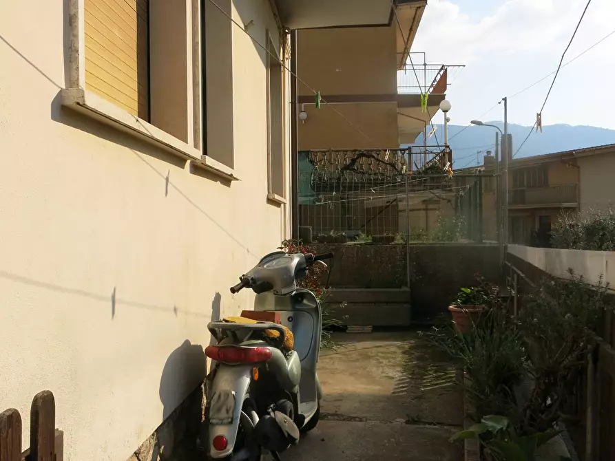 Immagine 13 di Appartamento in vendita  in Via Bologna a Lenola