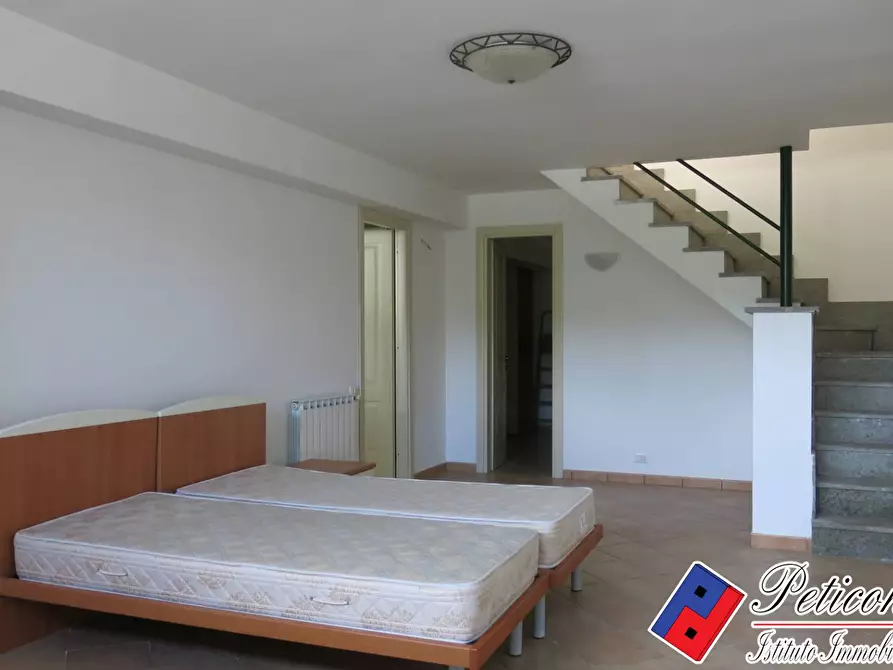 Immagine 10 di Villa in vendita  in Via Flacca a Fondi