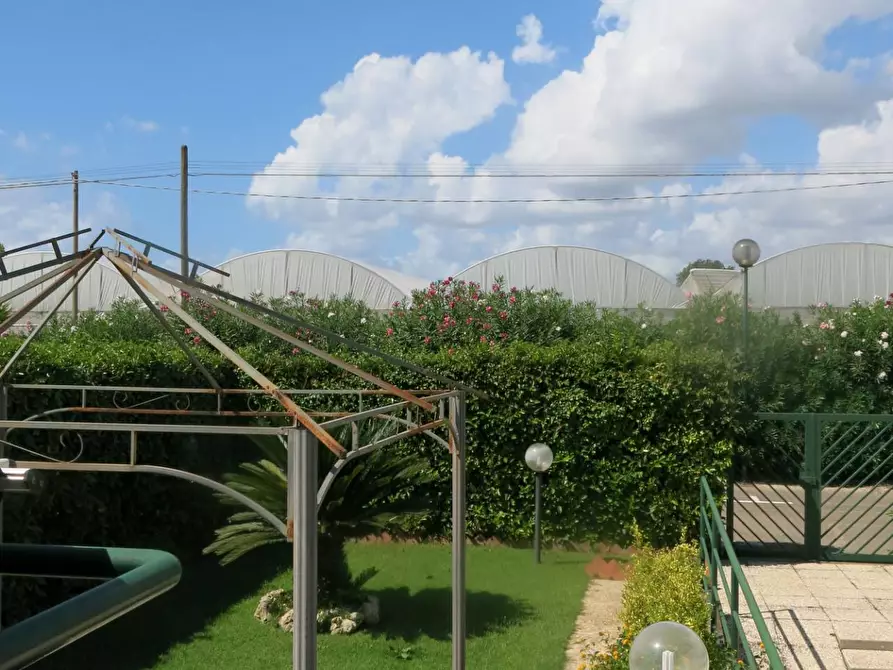 Immagine 15 di Villa in vendita  in Via Flacca a Fondi