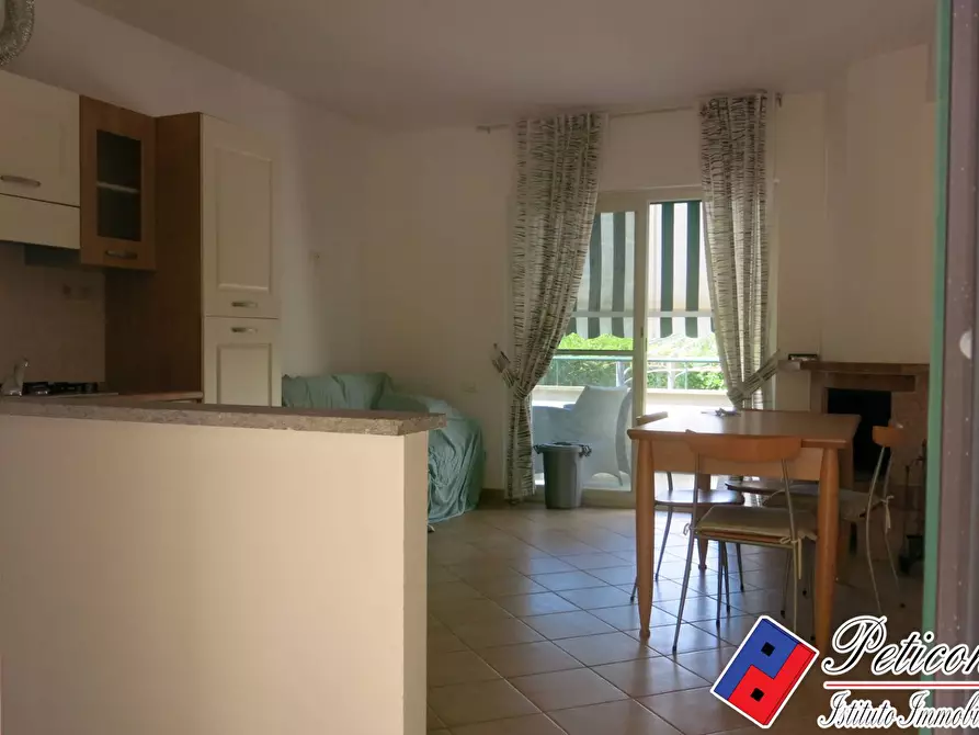 Immagine 25 di Villa in vendita  in Via Flacca a Fondi