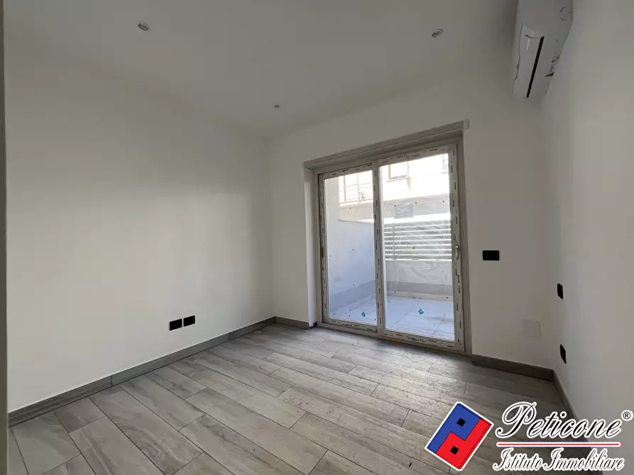 Immagine 7 di Appartamento in vendita  in Via Cristoforo Colombo a Fondi