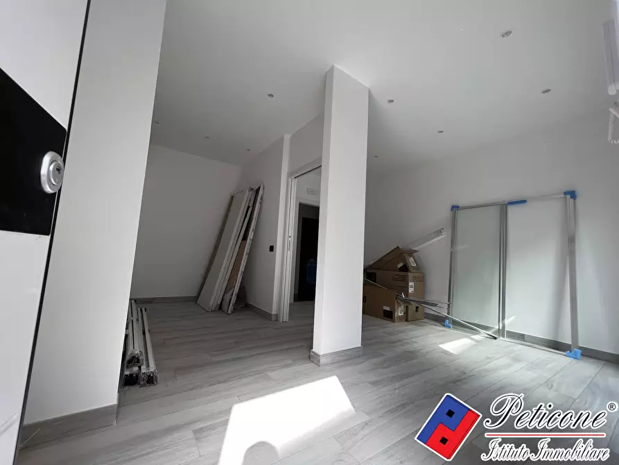 Immagine 5 di Appartamento in vendita  in Via Cristoforo Colombo a Fondi