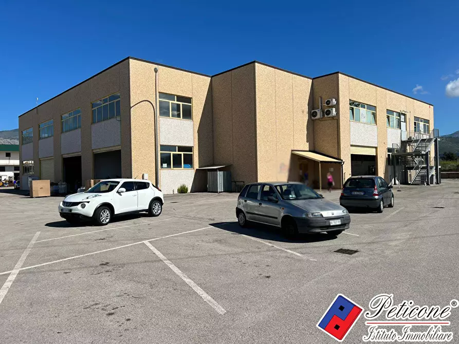 Immagine 3 di Locale commerciale in affitto  in VIA DIVERSIVO ACQUACHIARA a Fondi