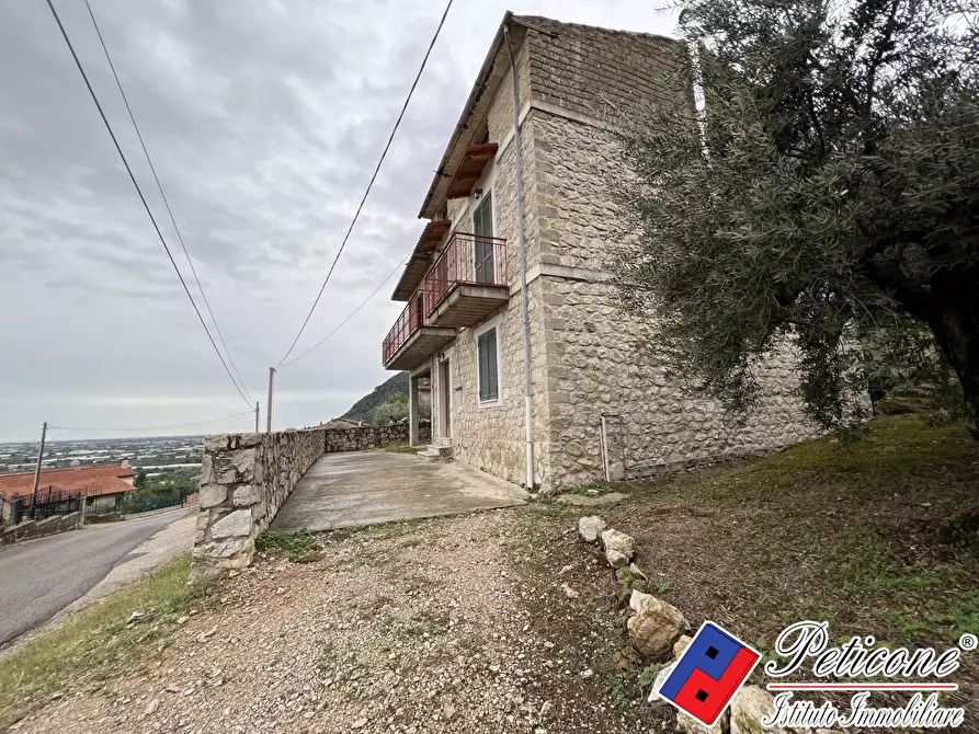 Immagine 22 di Casa indipendente in vendita  in VIA VALLE VIGNA a Fondi