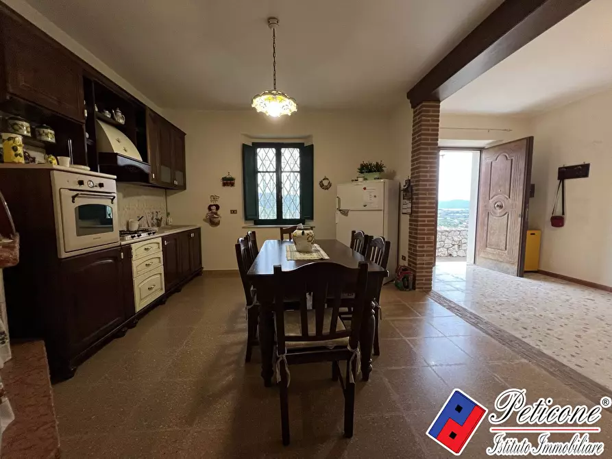 Immagine 4 di Casa indipendente in vendita  in VIA VALLE VIGNA a Fondi