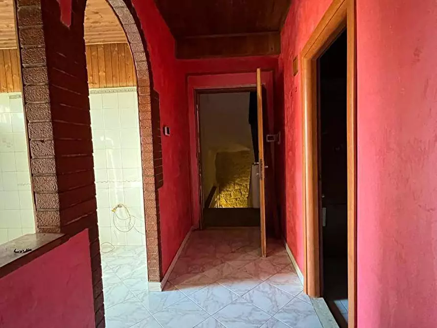 Immagine 5 di Appartamento in vendita  in Via Napoli a Lenola