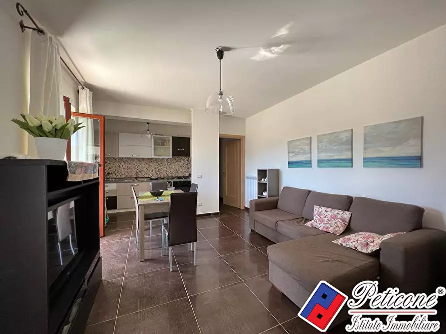 Immagine 5 di Appartamento in vendita  in Via Silvio Liguori a Fondi