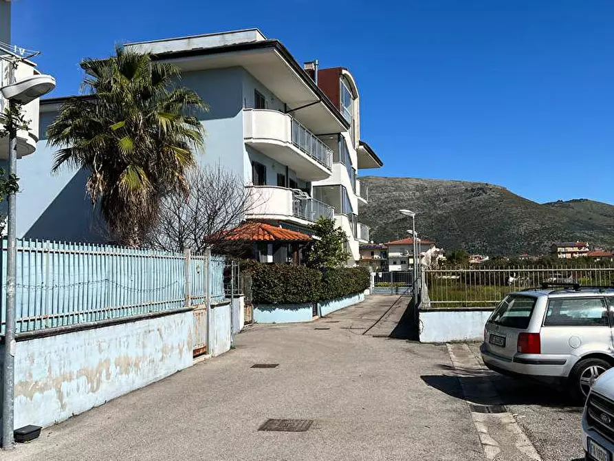 Immagine 13 di Appartamento in vendita  in Via Silvio Liguori a Fondi