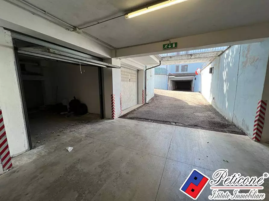 Immagine 12 di Appartamento in vendita  in Via Silvio Liguori a Fondi