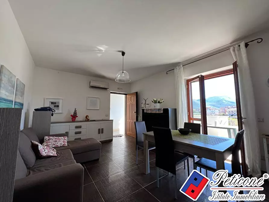 Immagine 3 di Appartamento in vendita  in Via Silvio Liguori a Fondi