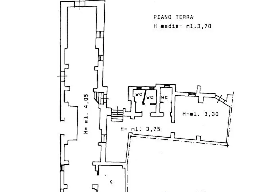 Immagine 2 di Locale commerciale in vendita  in Via Giuseppe Garibaldi a Fondi
