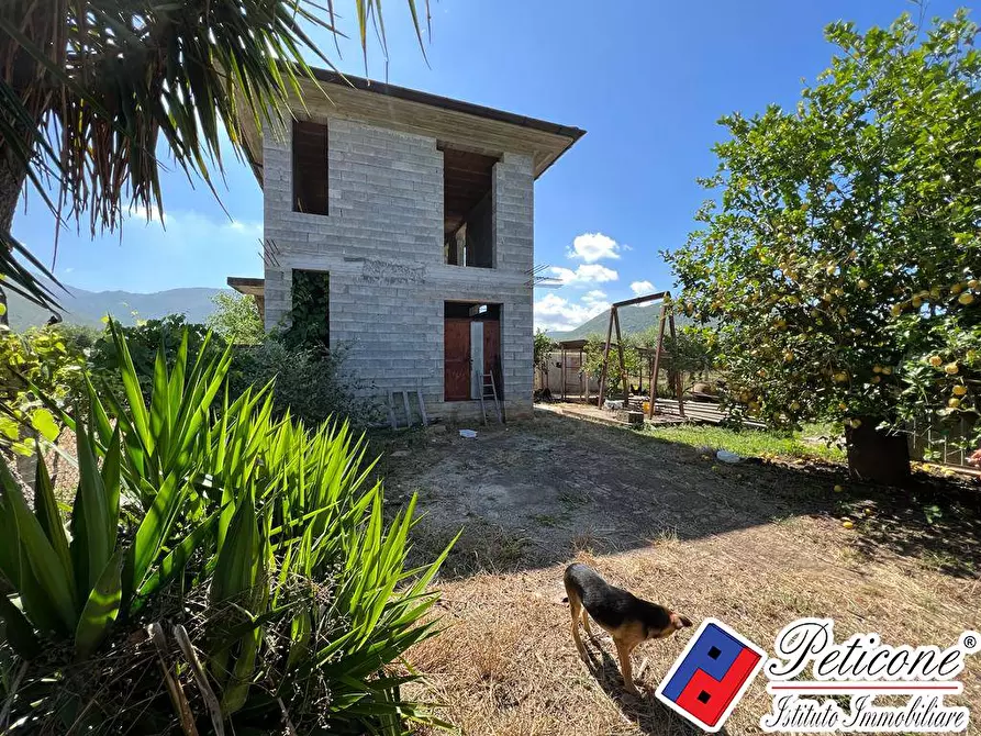 Immagine 2 di Casa indipendente in vendita  in Via dei Serpenti a Fondi