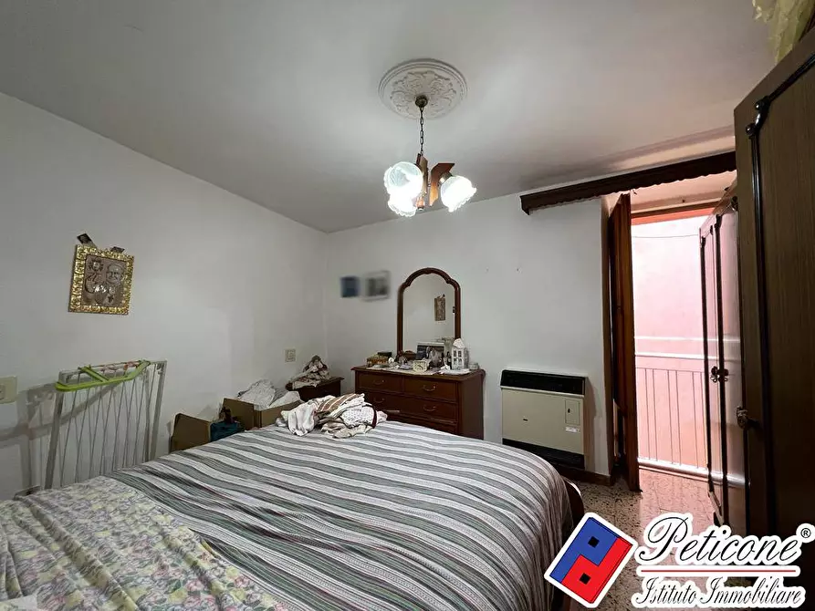 Immagine 5 di Appartamento in vendita  in Piazza Cavour a Lenola