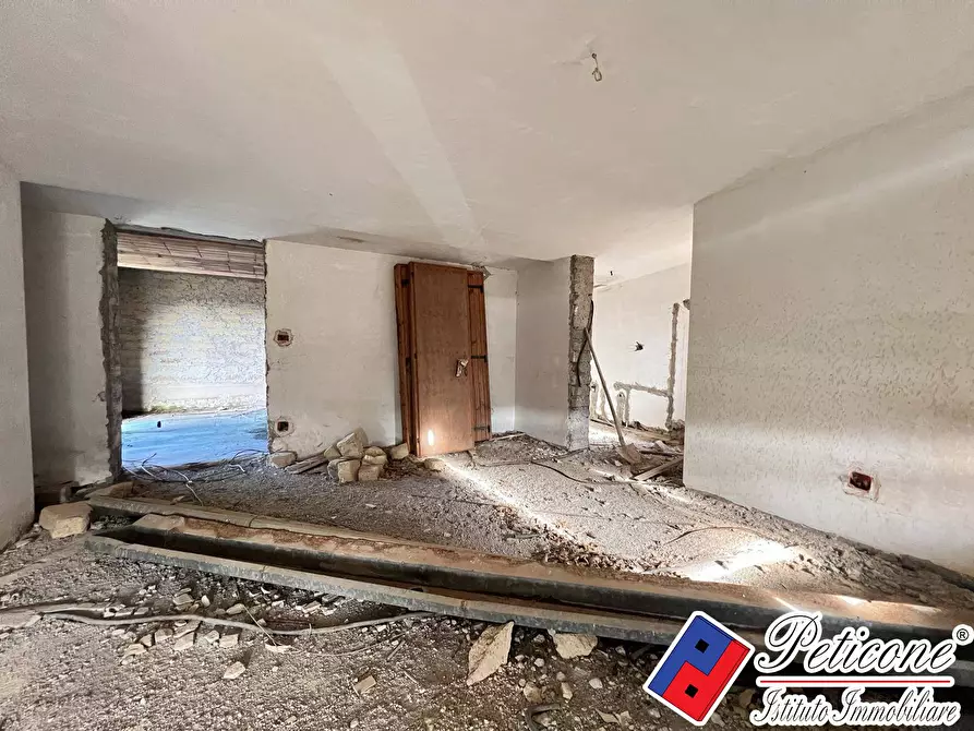 Immagine 6 di Villa in vendita  in Via Carduso a Lenola