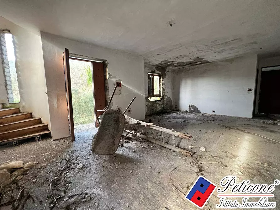 Immagine 3 di Villa in vendita  in Via Carduso a Lenola