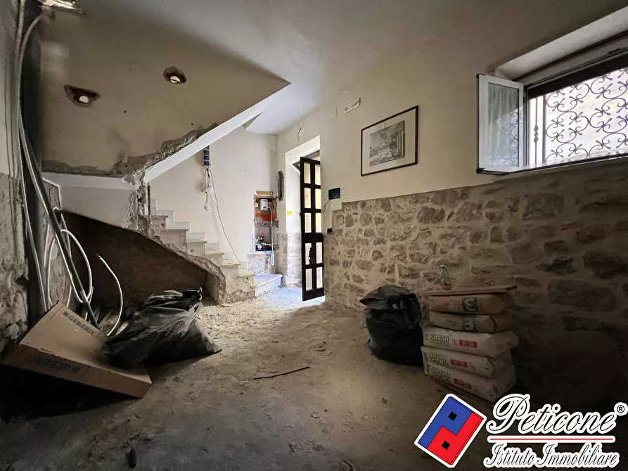 Immagine 3 di Appartamento in vendita  in Via Vespasiano Gonzaga a Fondi