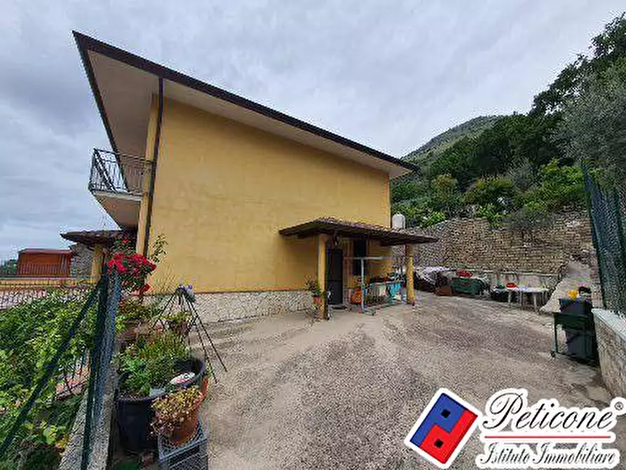 Immagine 19 di Villa in vendita  in Via Sagliutola a Fondi