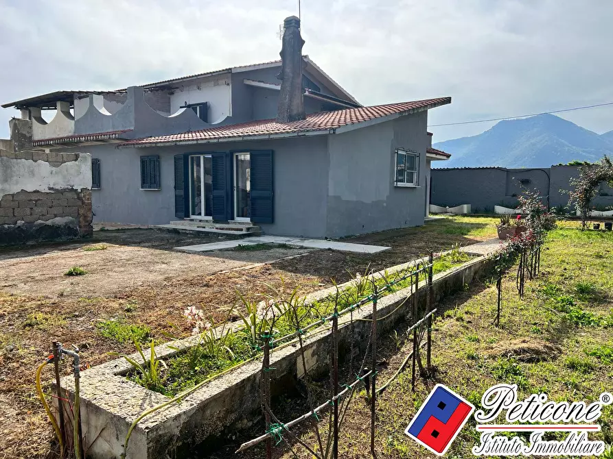 Immagine 22 di Villa in vendita  in Via Ponte Gagliardo a Fondi