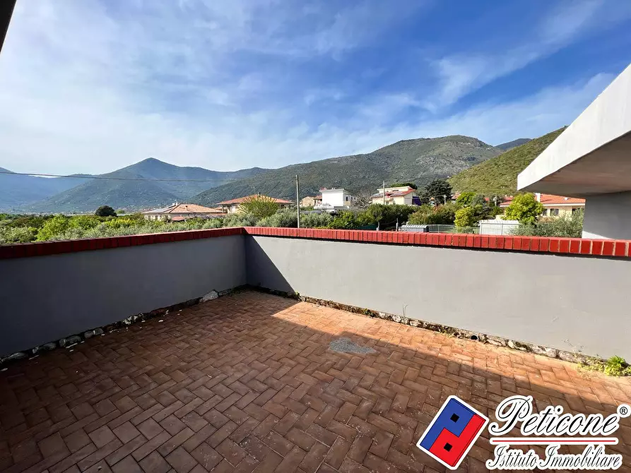 Immagine 21 di Villa in vendita  in Via Ponte Gagliardo a Fondi