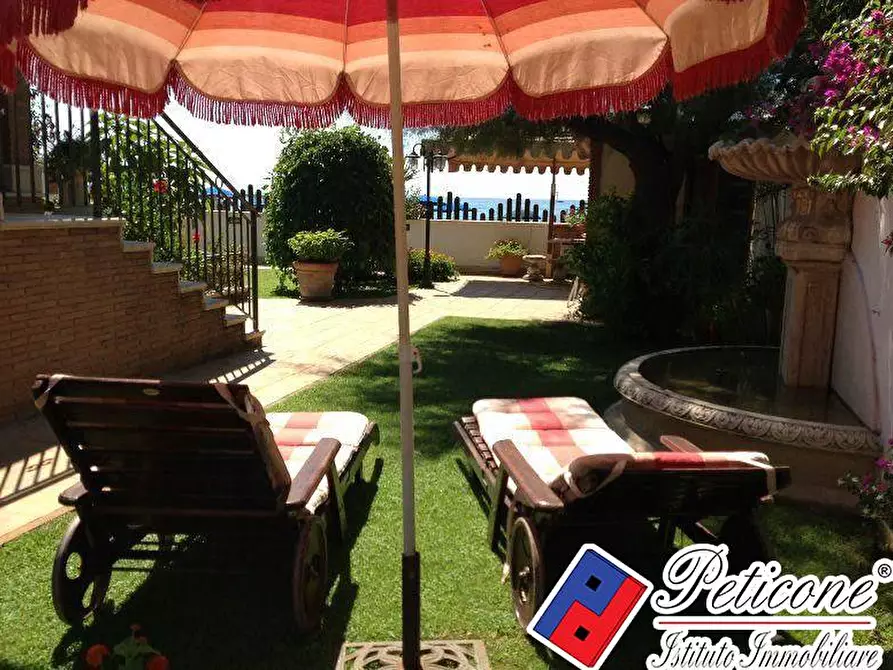 Immagine 26 di Villa in vendita  in Riva dei Gabbiani a Terracina