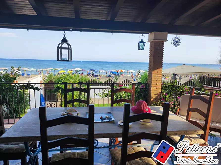 Immagine 2 di Villa in vendita  in Riva dei Gabbiani a Terracina