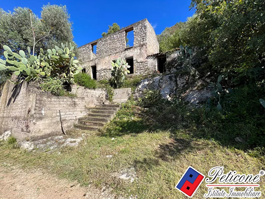 Immagine 11 di Casa indipendente in vendita  in via dei greci a Fondi