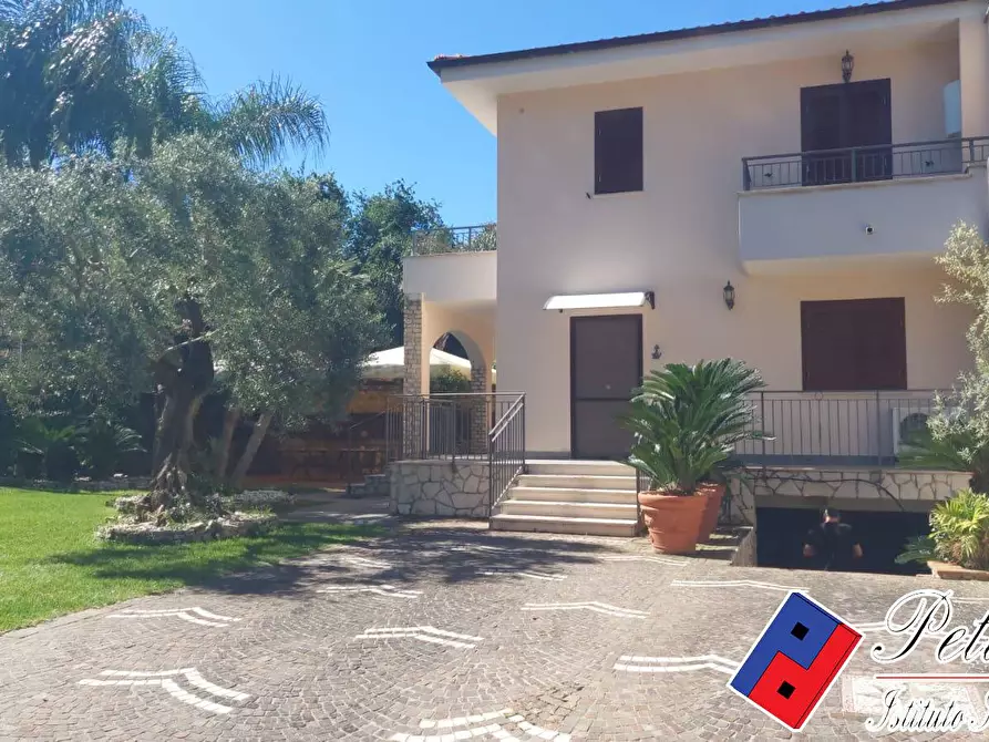 Immagine 14 di Villa in vendita  in Via Telemaco a Sperlonga