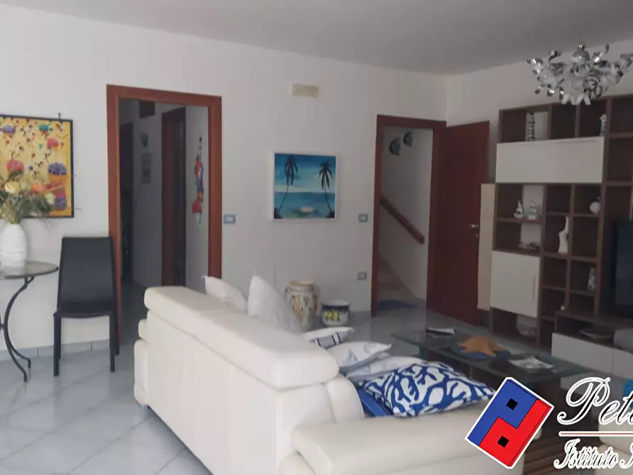 Immagine 6 di Villa in vendita  in Via Telemaco a Sperlonga