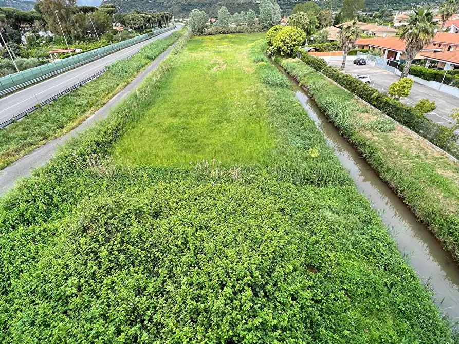 Immagine 4 di Terreno agricolo in vendita  in SALTO a Fondi