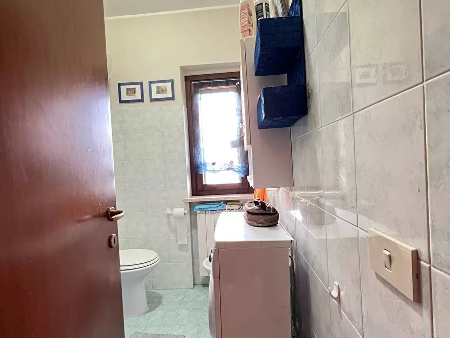 Immagine 12 di Appartamento in vendita  in Via case sparse a Lenola