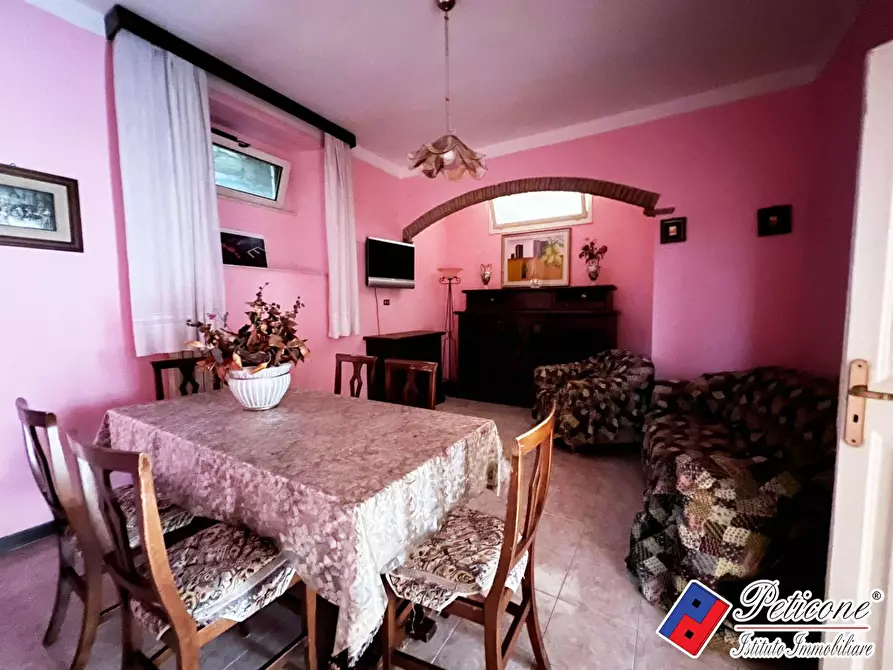 Immagine 8 di Appartamento in vendita  in Via Gabriele Mattei a Lenola