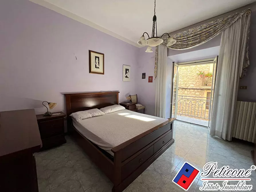 Immagine 11 di Appartamento in vendita  in Via Gabriele Mattei a Lenola