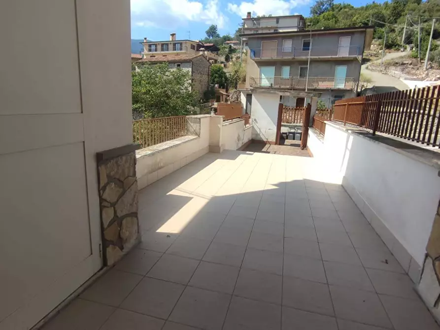 Immagine 25 di Appartamento in vendita  in Via San Martino a Lenola