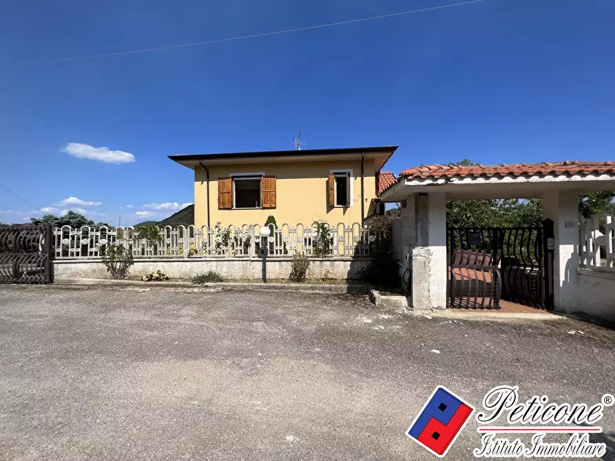 Immagine 25 di Villa in vendita  in VIA CASE SPARSE a Lenola