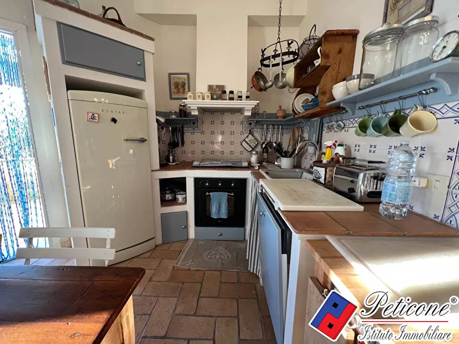 Immagine 7 di Appartamento in vendita  in Via Case sparse a Lenola