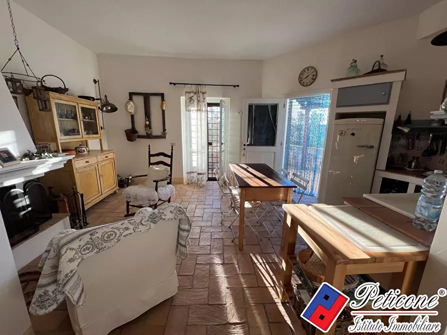 Immagine 4 di Appartamento in vendita  in Via Case sparse a Lenola