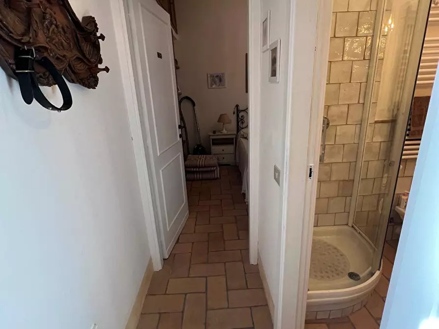 Immagine 9 di Appartamento in vendita  in Via Case sparse a Lenola