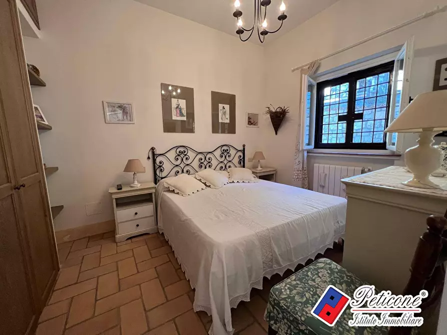 Immagine 11 di Appartamento in vendita  in Via Case sparse a Lenola