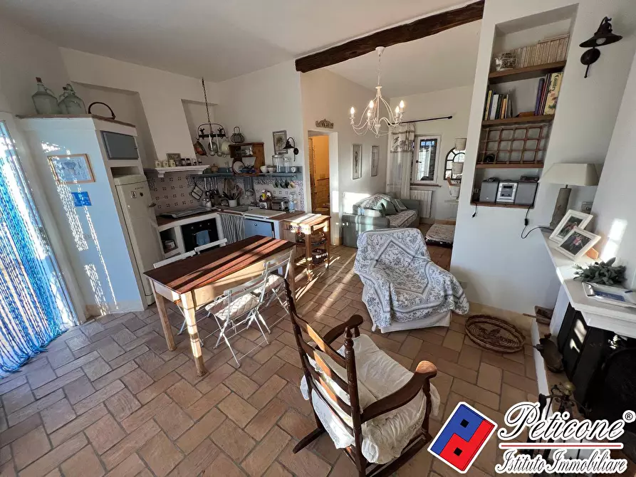 Immagine 5 di Appartamento in vendita  in Via Case sparse a Lenola